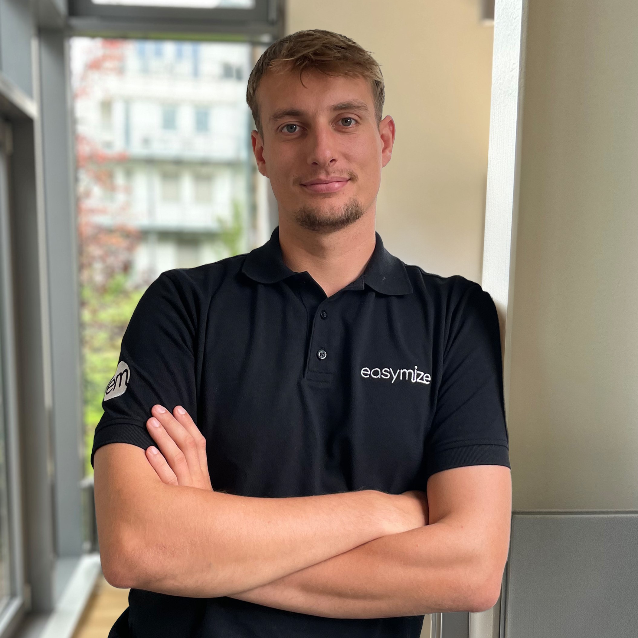 Til_Ausschnitt_Webseite Profilbild Til Hildebrandt. Til ist Teil des Experten-Teams der Bremische Volksbank Weser-Wümme eG.